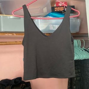 Black cropped tank!